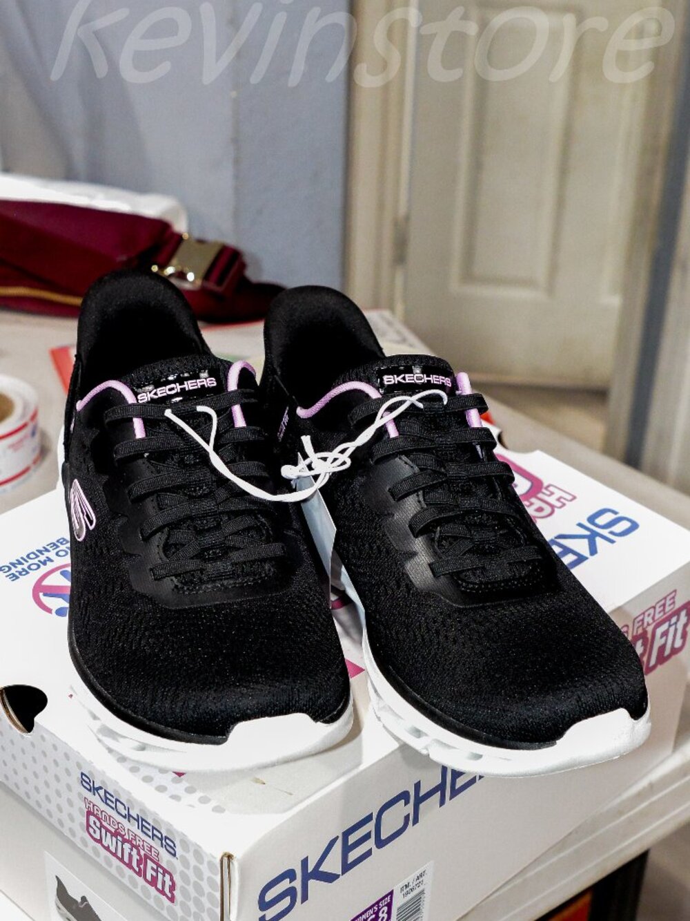 Skechers Women's  Swift Fit‎ Hands Free